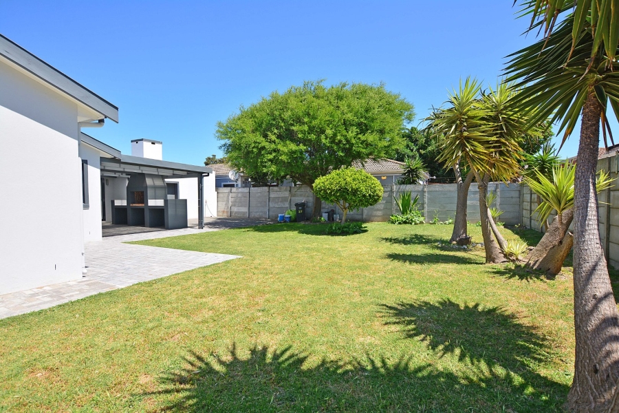 3 Bedroom Property for Sale in Parklands Western Cape